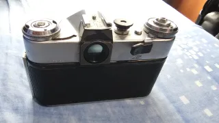 Cámara Zenit E (URSS)