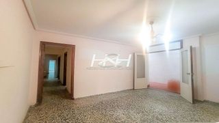 Piso en venta en El Castell en Burjassot