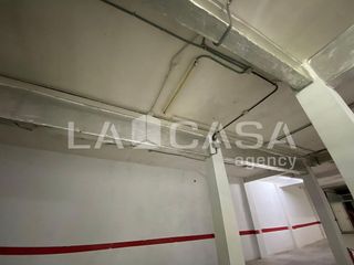 Local comercial en alquiler en Singuerlín - Can Franquesa - Les Oliveres en Santa Coloma de Gramanet