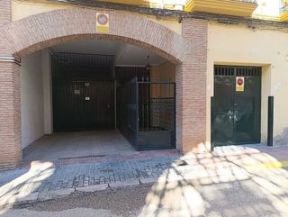 Garaje en alquiler en Linares