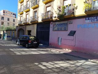Garaje en alquiler en Linares