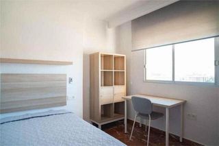 Piso en alquiler en Pajaritos - Plaza de Toros en Granada