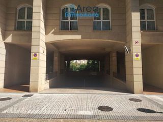 Garaje en alquiler en El Antiguo en San Sebastián-Donostia