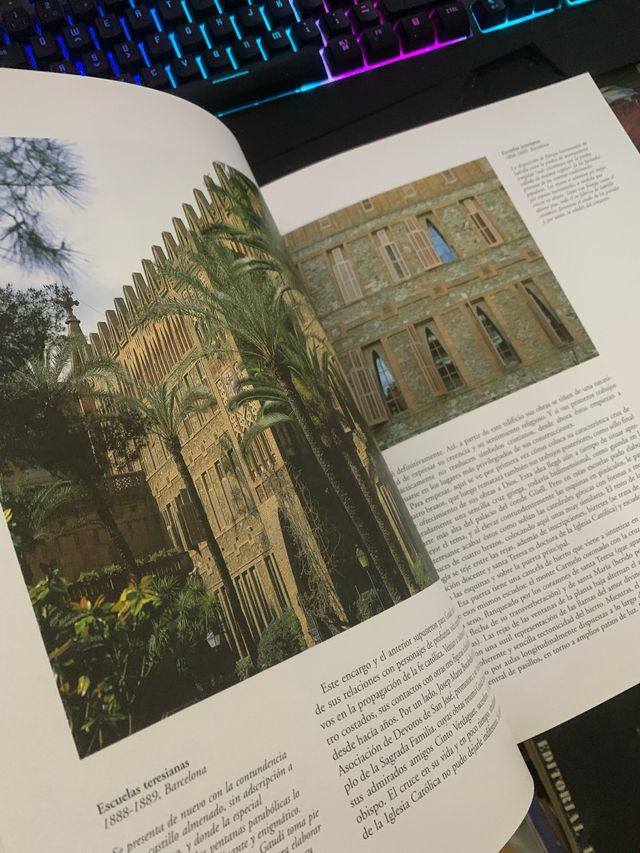 Libro Genios del Arte: Gaudí