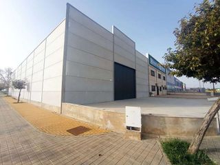 Nave industrial en venta en Valdepeñas