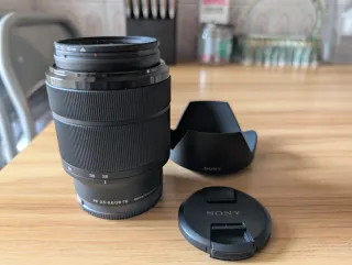 Objetivo Sony FE 3.5-5.6/28-70