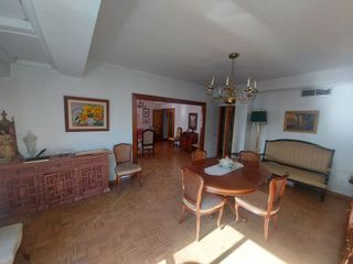 Piso en venta en Hospital en Jaén