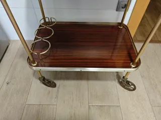 Camarera de bebidas vintage madera y metal