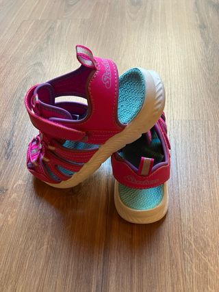 Sandalias Skechers Niña Rosa y Morado