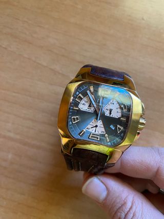 Reloj Lotus Dorado y Marrón