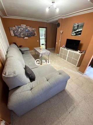 Casa en venta en La Paz en Alcalá de Guadaira