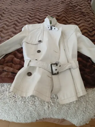 Chaqueta de piel blanca para mujer