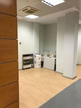 Local comercial en alquiler en Plaza de toros - Venta Vargas - Capitania en San Fernando