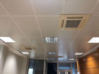 Local comercial en alquiler en Plaza de toros - Venta Vargas - Capitania en San Fernando