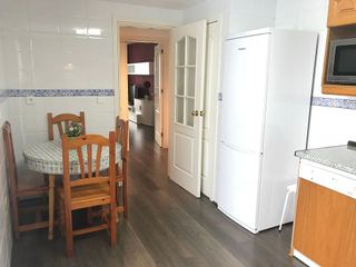 Piso en alquiler en Parque Mediterráneo - Santa Paula en Málaga