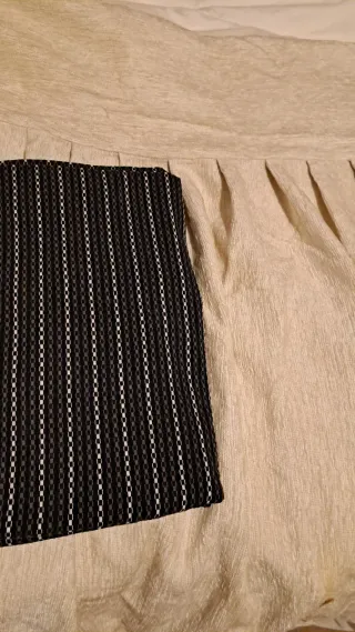 Mesa escritorio Ikea con ropa camilla a medida