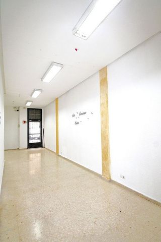 Local comercial en alquiler en Montolivet en Valencia