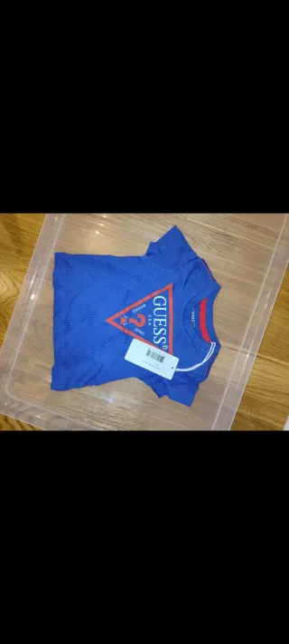 T-shirt Guess bimbo 6 mesi