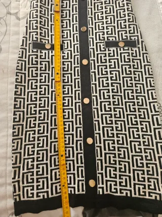 Vestido punto cuello alto estampado