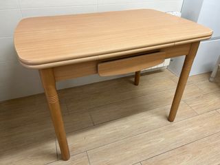 Mesa de comedor extensible de madera