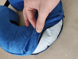 Collar isabelino hinchable azul