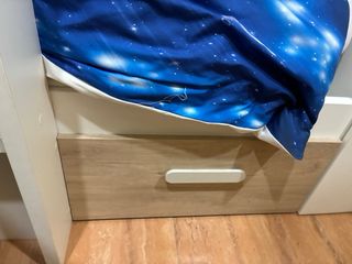 Cama tren con armario y cajones