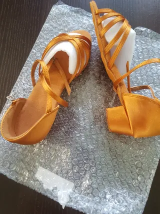 Zapatos de baile dorados talla 38/39 nuevos