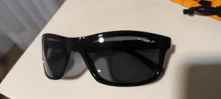 Gafas de sol varias marcas:Arnette, Armani, QS