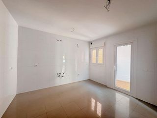 Piso en venta en San Luis en Almería