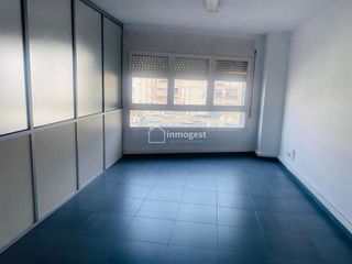 Oficina en alquiler en Eixample Nord – La Devesa en Girona