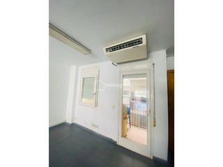 Oficina en alquiler en Eixample Nord – La Devesa en Girona