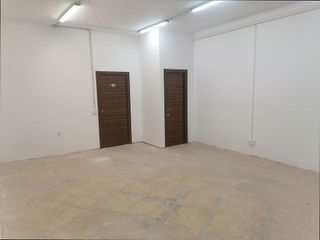 Local comercial en alquiler en Gavarra en Cornellà de Llobregat