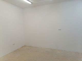 Local comercial en alquiler en Gavarra en Cornellà de Llobregat