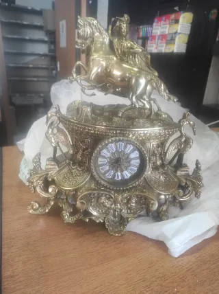 Figura Bronce Caballo con Reloj