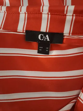 Blusa roja manga larga