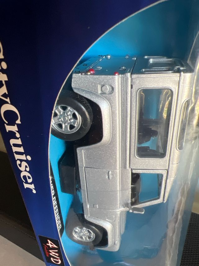 Land Rover Defender CityCruiser 1/32