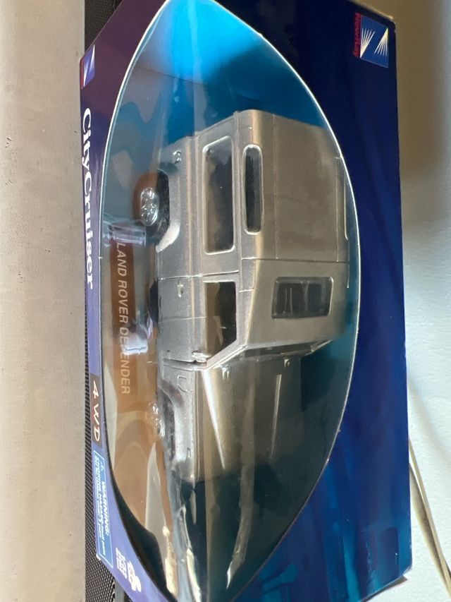 Land Rover Defender CityCruiser 1/32