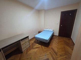 Piso en alquiler en Ensanche - Sar en Santiago de Compostela