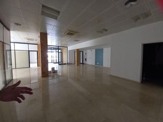 Local comercial en alquiler en Centro - La Vega Alta en Arrecife