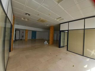Local comercial en alquiler en Centro - La Vega Alta en Arrecife