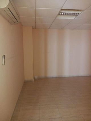 Local comercial en alquiler en Centro - La Vega Alta en Arrecife