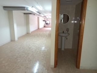 Local comercial en alquiler en Centro - La Vega Alta en Arrecife
