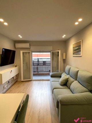 Piso en alquiler en Cruz Roja en Sevilla