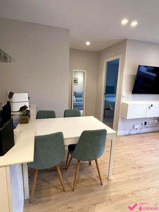 Piso en alquiler en Cruz Roja en Sevilla