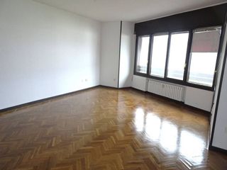 Piso en alquiler en Centro en Gijón