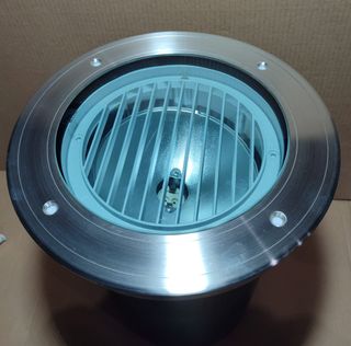 Foco de jardín inox