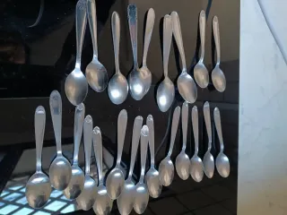 Set di 20 cucchiaini in metallo misti