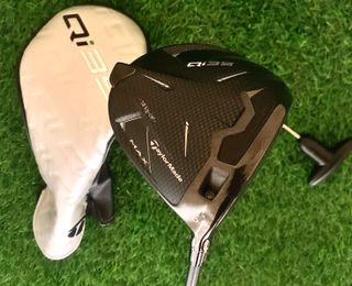 TaylorMade Qi35 MAX Driver y madera 3 palos golf
