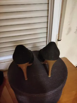 Zapatos de tacón Zara negros