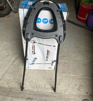 Baúl Givi V47 Monokey System Negro y Plata